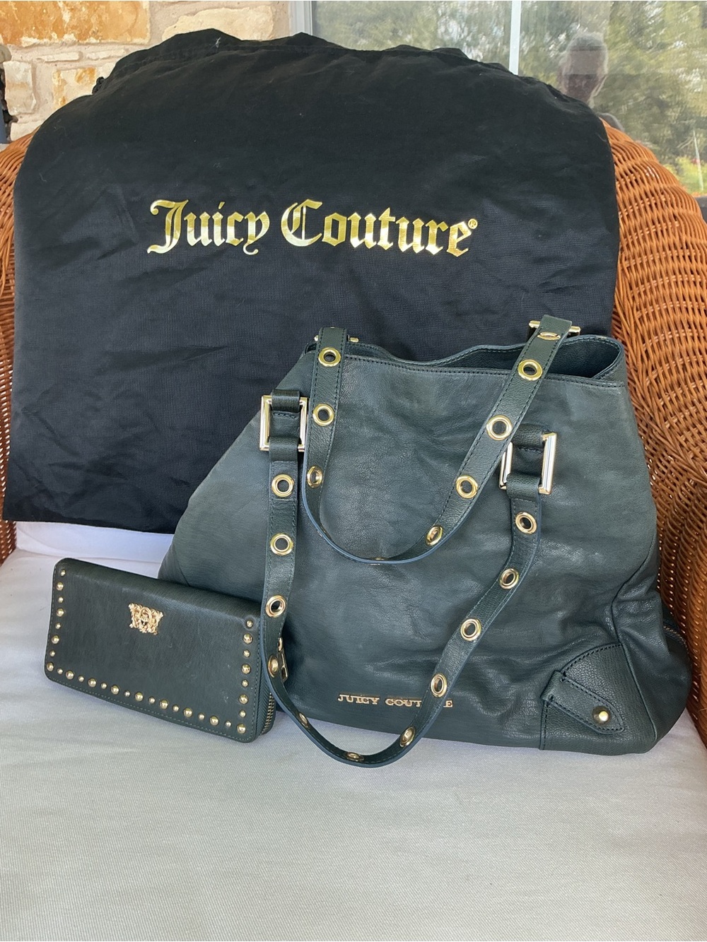 Juicy Couture Green Leather Shoulder Tote with Matching Wallet snd Dust Bag